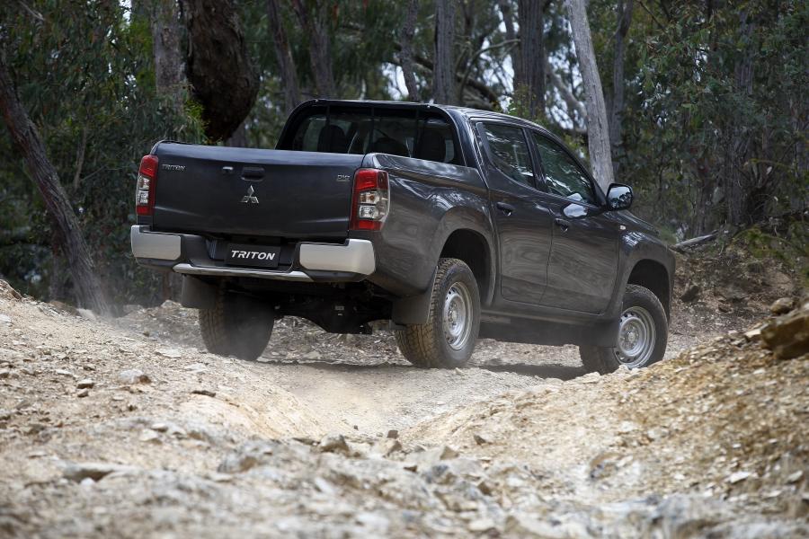  Mitsubishi Triton GLX Double Cab 2019 года  (AU) (фото 2 из 10)